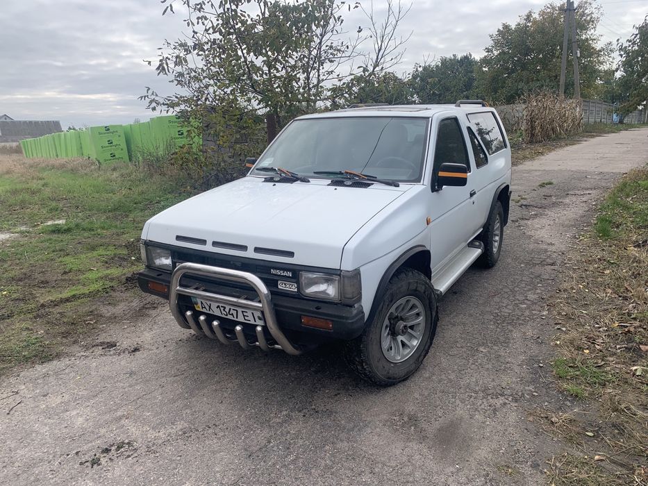 Nissan Terrano  1988