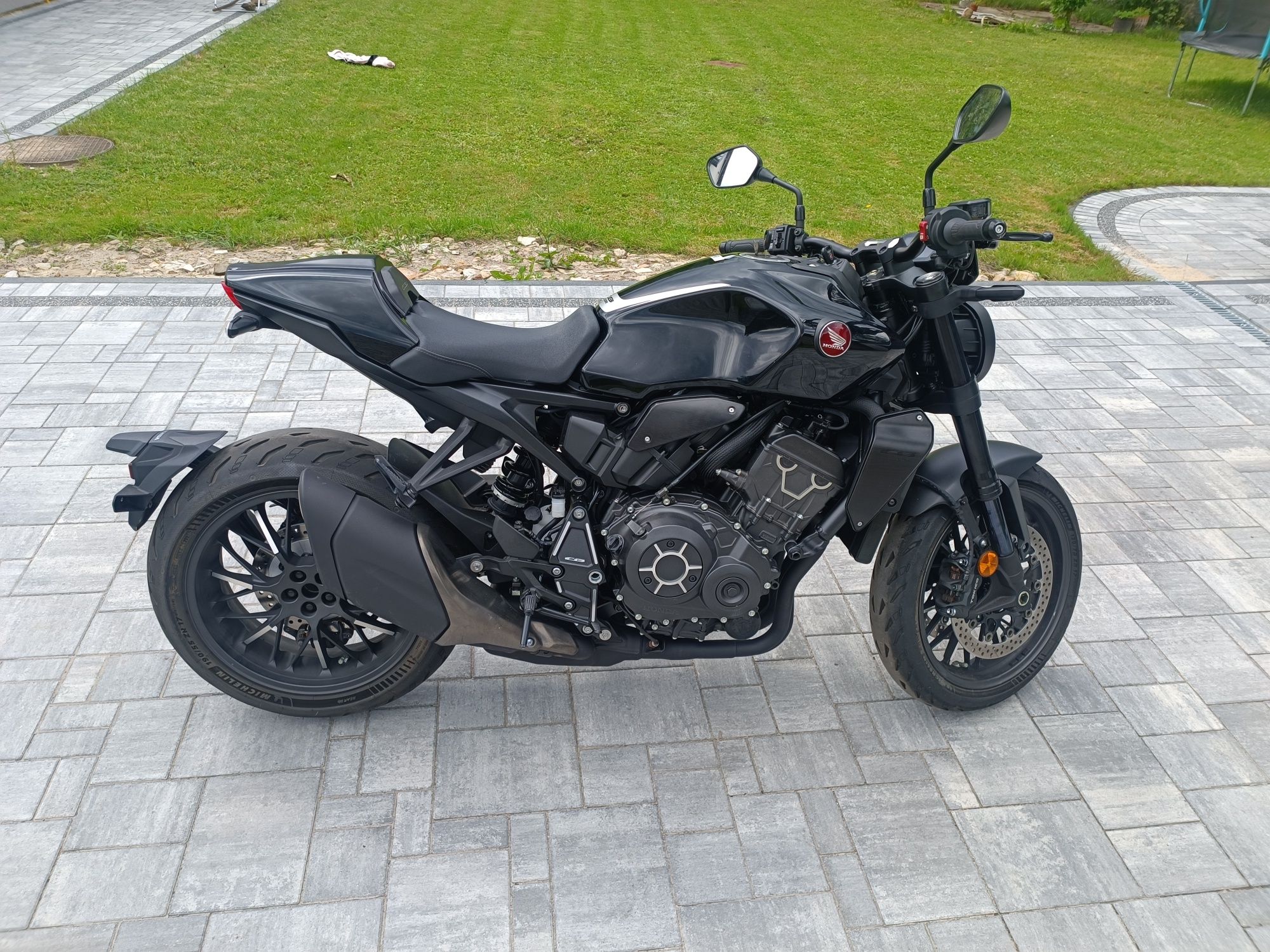 Honda cb1000R Black edition