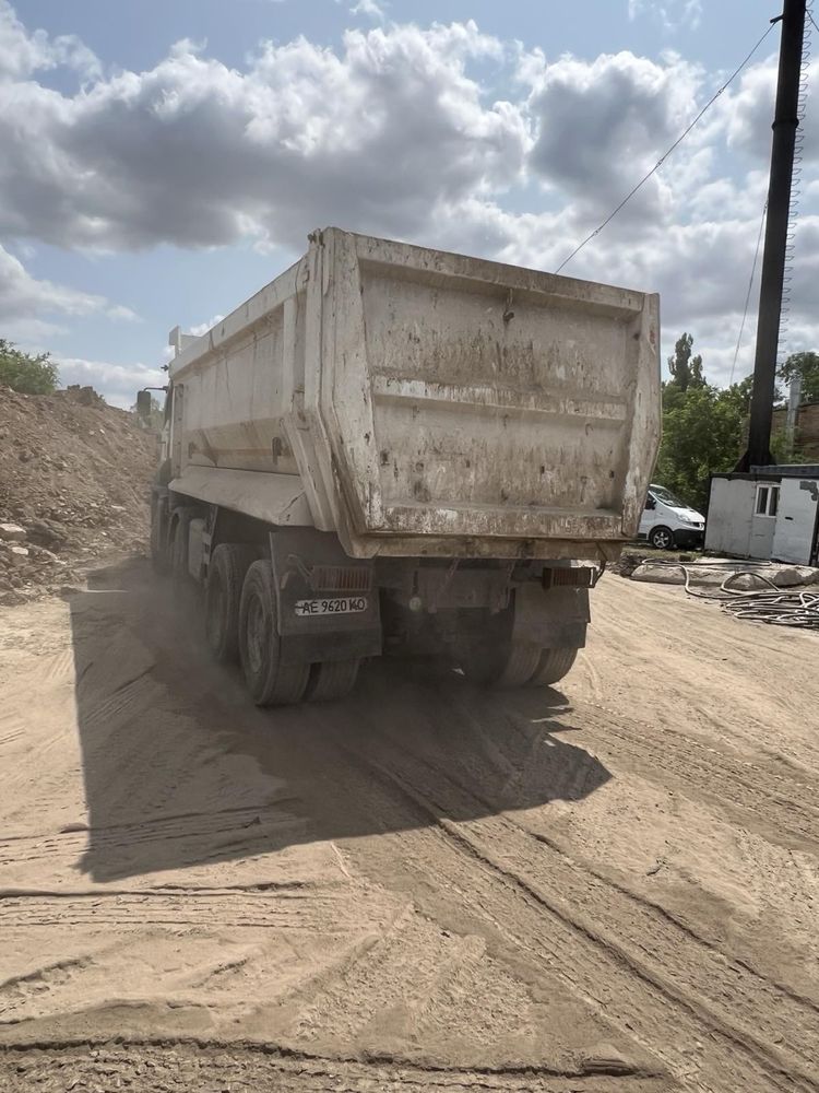 оренда самоскидів Ford Cargo