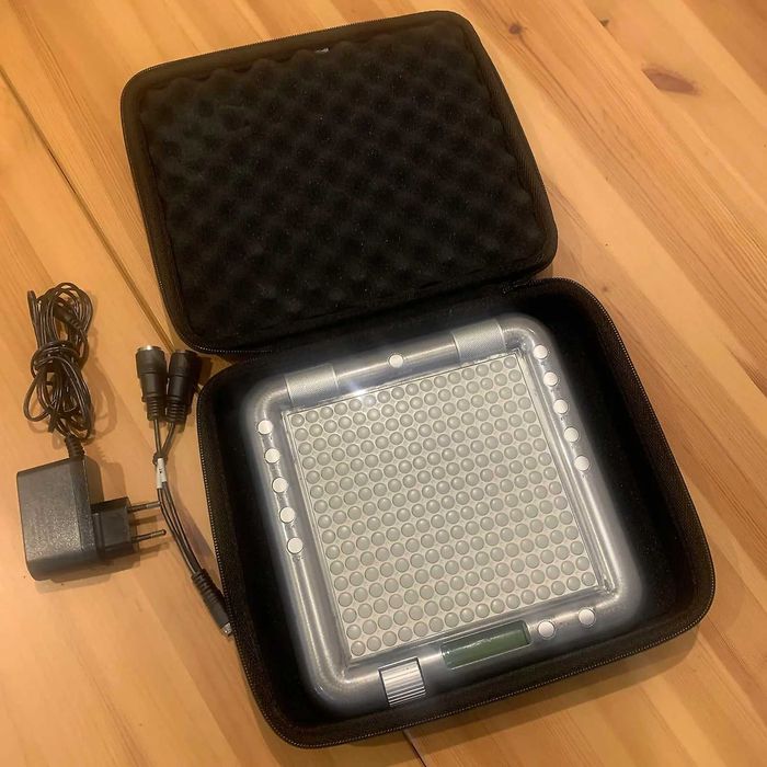 Yamaha Tenori-on Synth Sintetizador