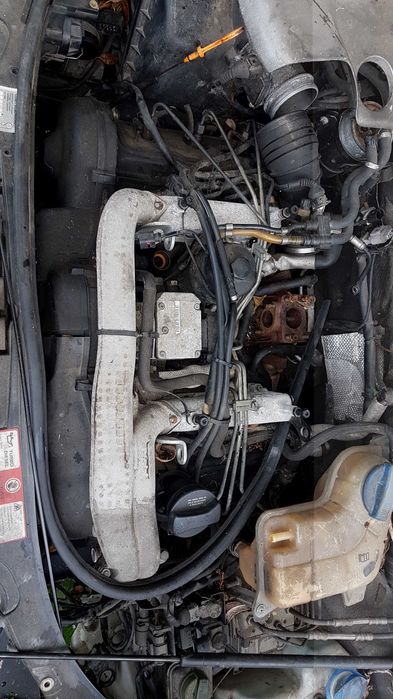 Audi A4 b6 2,5tdi części silnika BFC