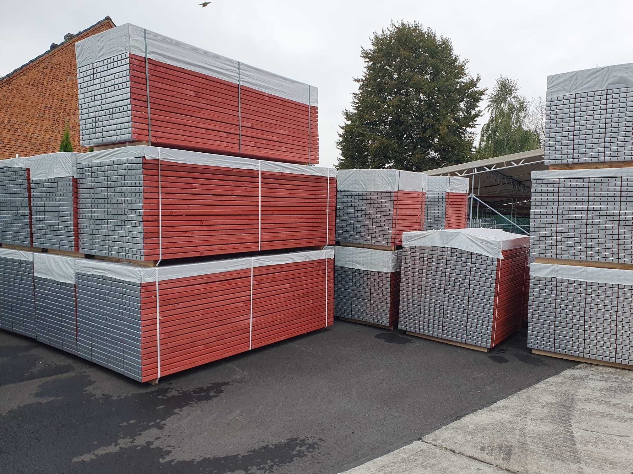 Rusztowanie elewacyjne 155m2 typ Plettac  P70 nowe PROMOCJA