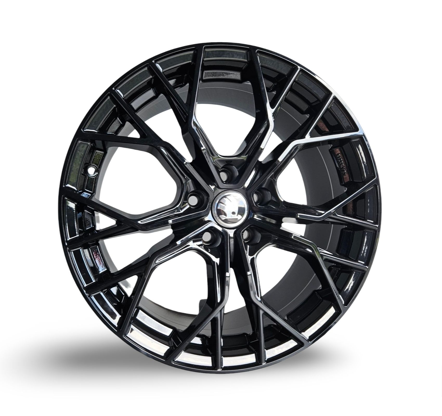 Skoda Octavia 18 Nowe 5x112 Škoda Octavia Scout Felgi Czarne Alufelgi