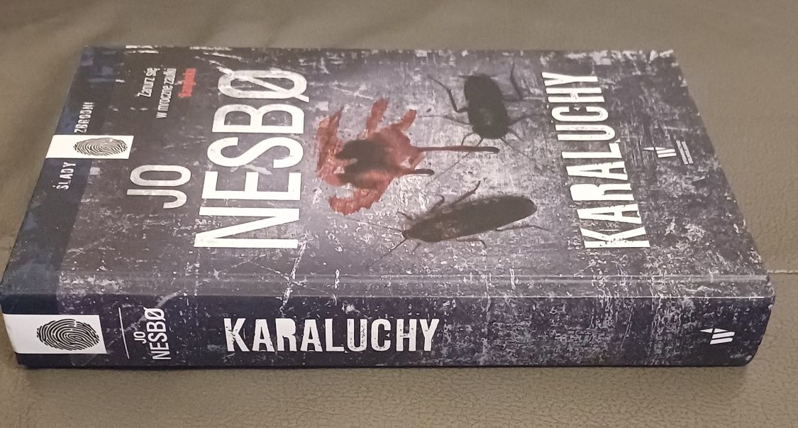 Jo Nesbø "Karaluchy" - jak nowa.