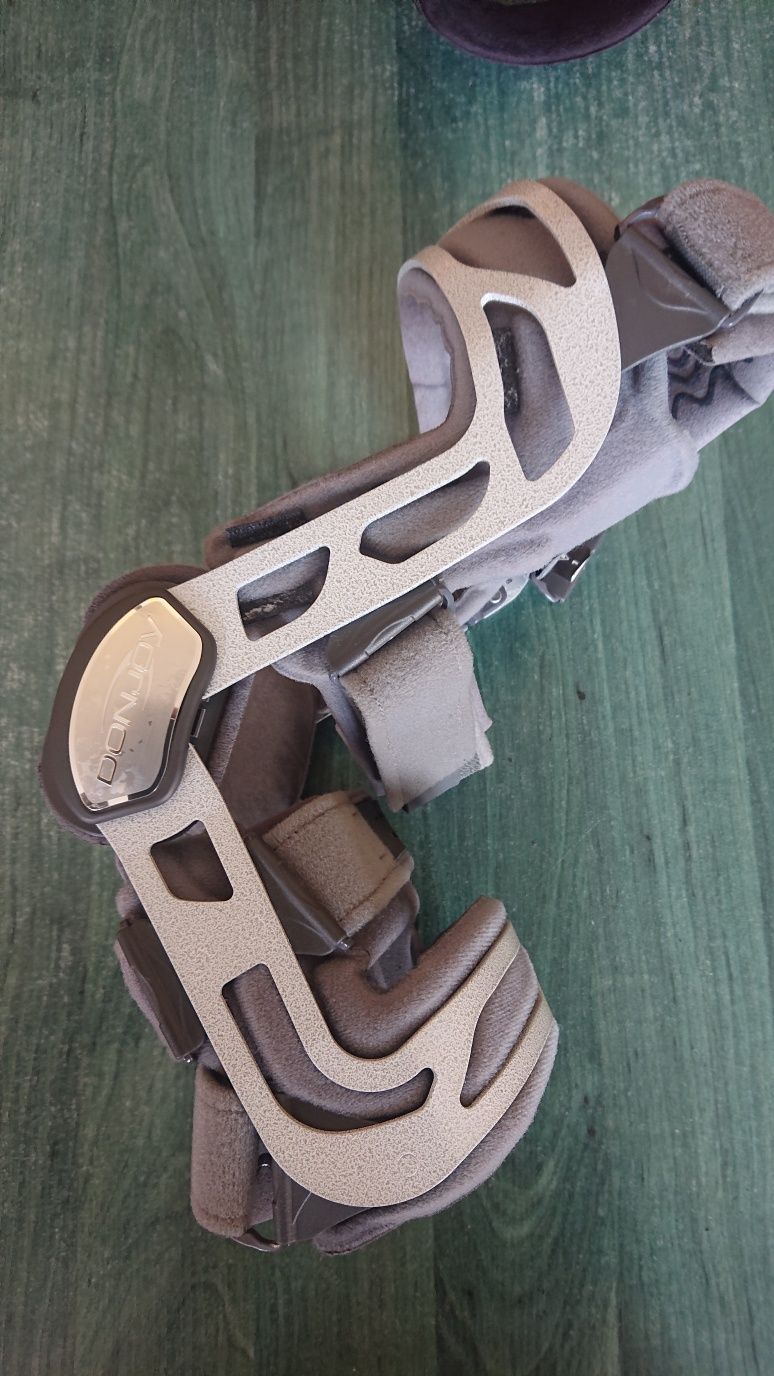 Stabilizator orteza kolana donjoy nano