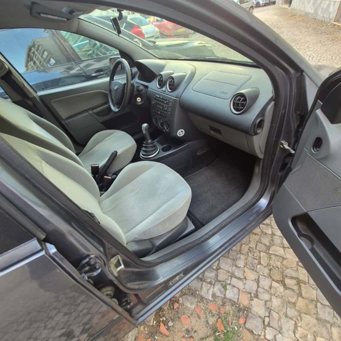 Ford Fiesta 5 portas