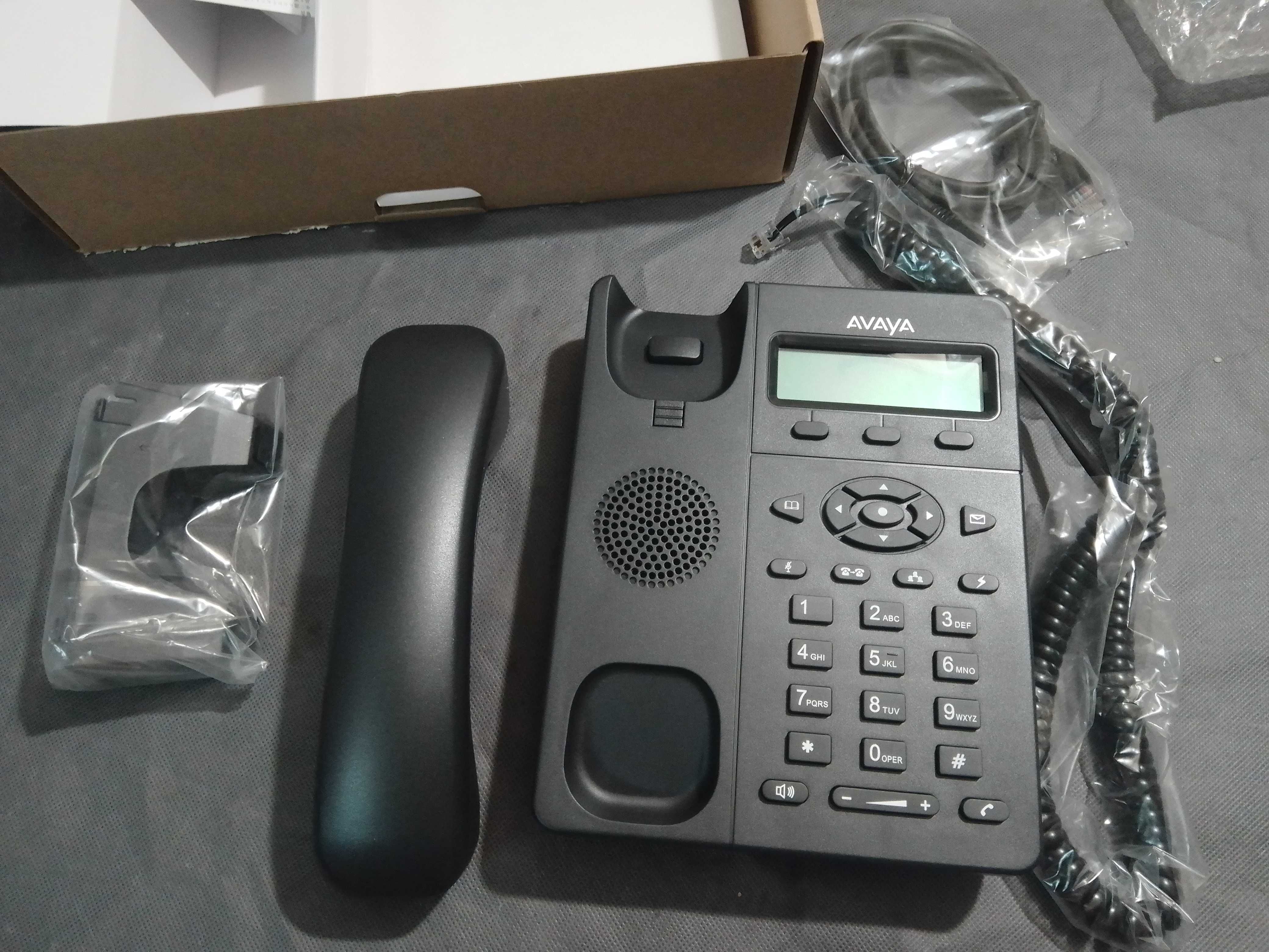 Telefon stacjonarny przewodowy Avaya E129 SIP czarny
