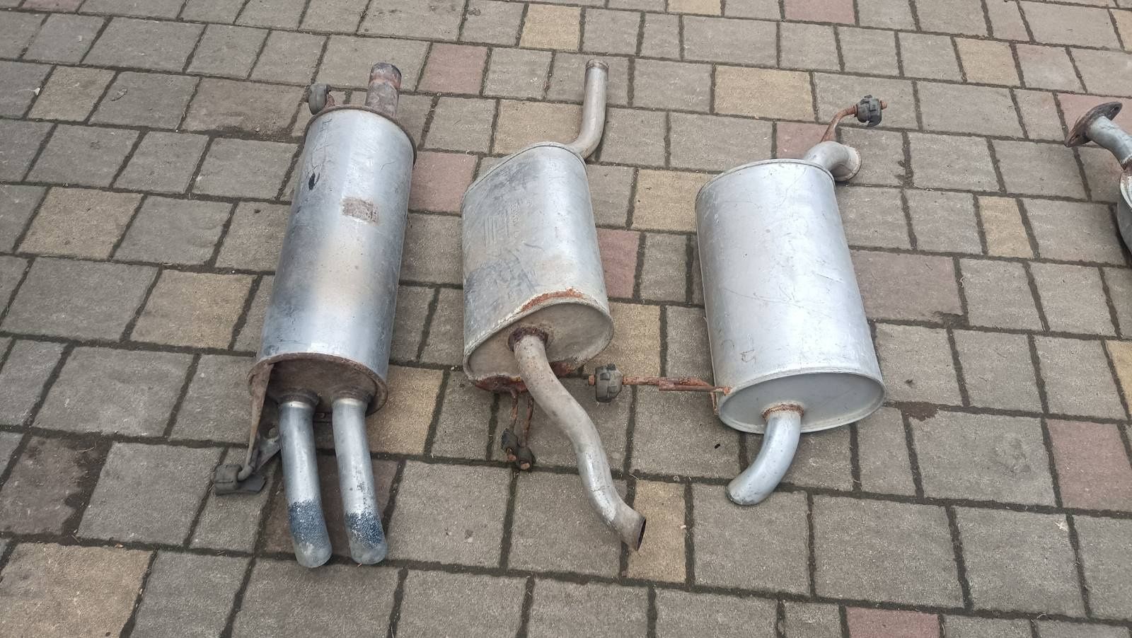 Вихлопні до різних авто