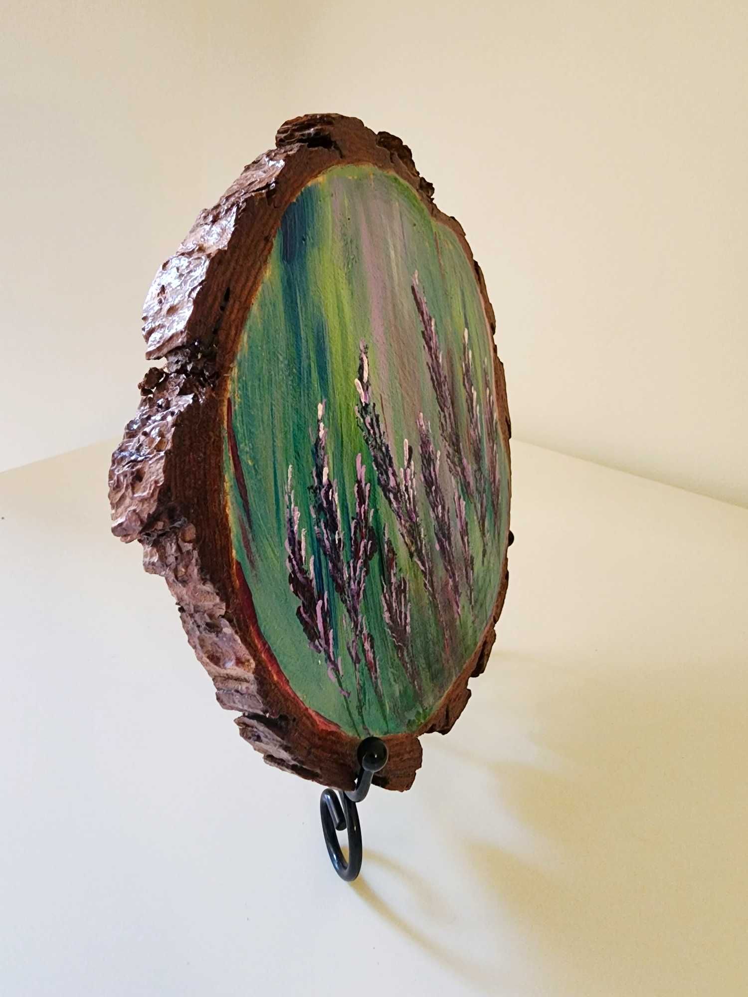 Pintura sobre Fatia de Madeira Rústica - "Lavanda" (18 cm)