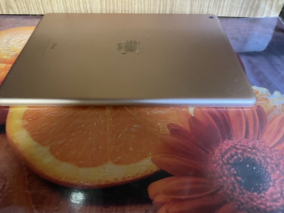 iPad 6 на 128gb.