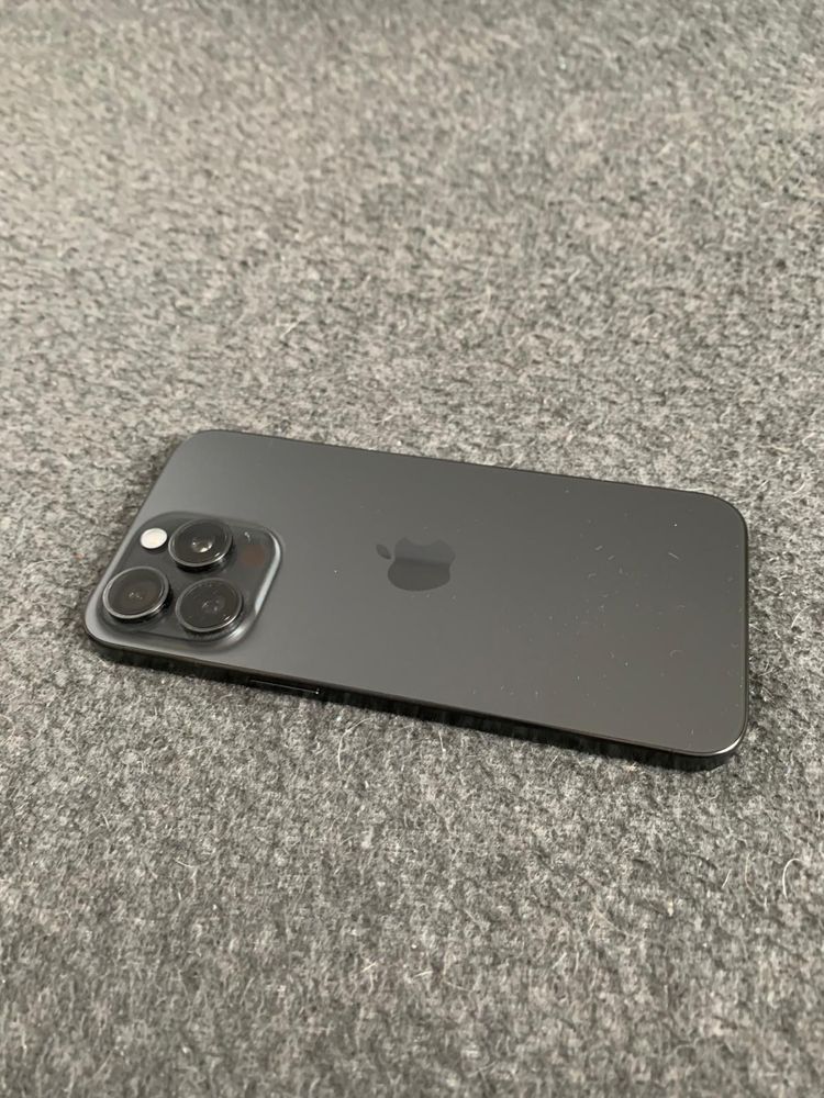 Iphone 15 pro max 1 Tb dual sim karta sim i esim