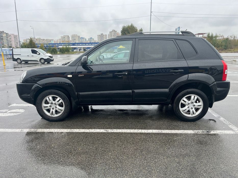 Продам хюндай туксон 2.0 д