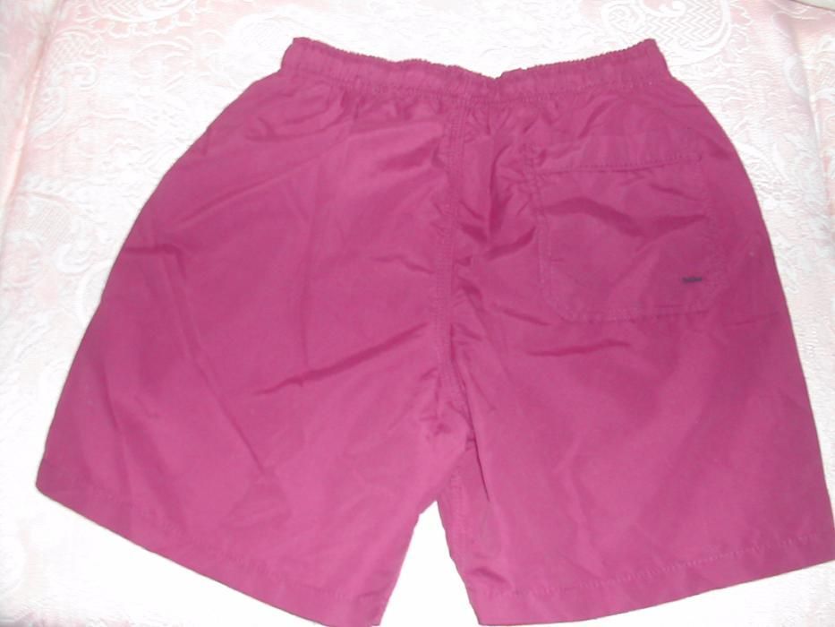 calções desportivos novos A ESTREAR COM ETIQUETA