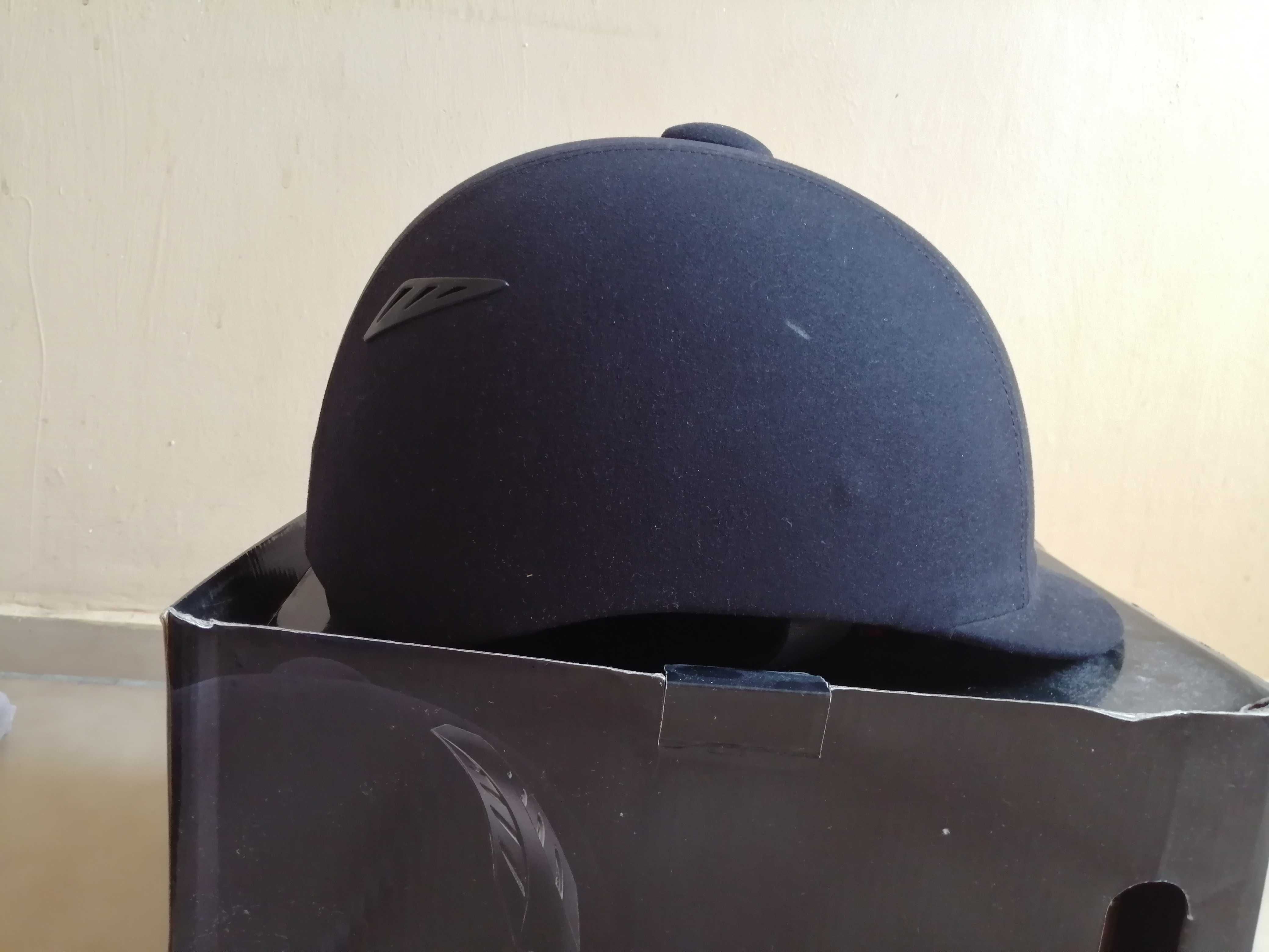 Kask jeździecki Horze Triton