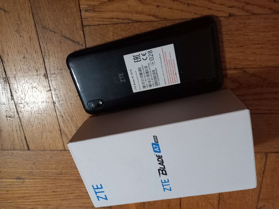 Смартфон ZTE Blade A7 на запчасти