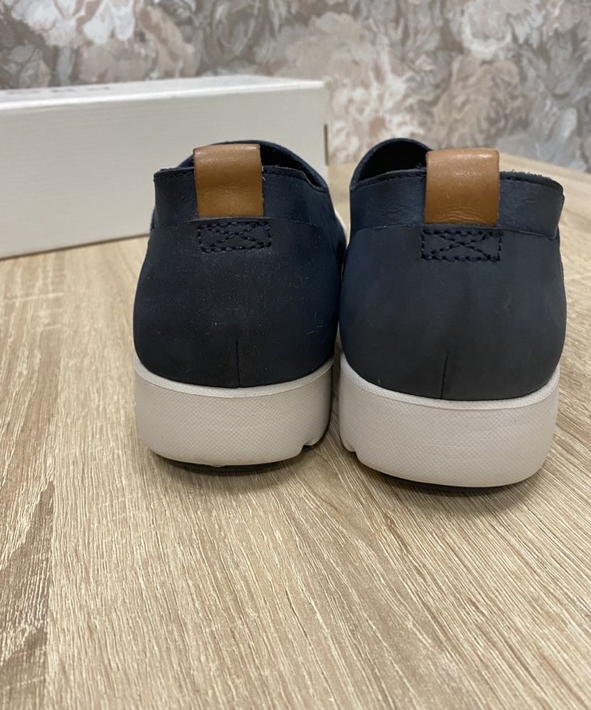 Clarks trigenic 39р. шкіряні (нубук) мокасини балетки туфлі