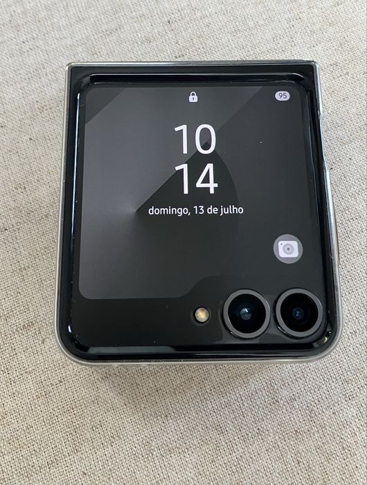 Samsung Galaxy Flip6