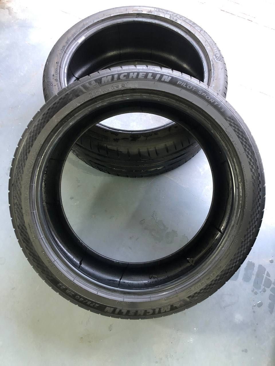 Літня гума Michelin 4S 275 40 R22 як нова - Франція