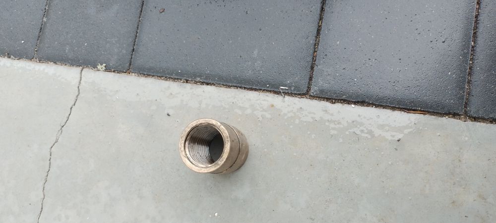 Podnosnik dwukolumnowy śrubowy