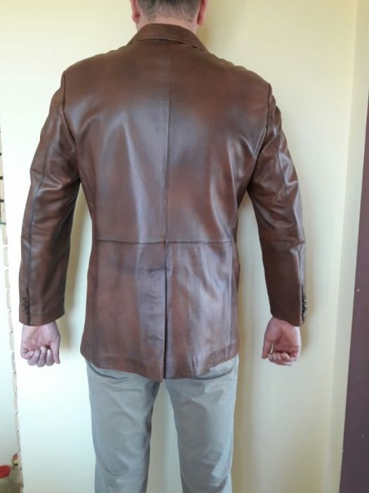 Чоловічий шкіряний піджак