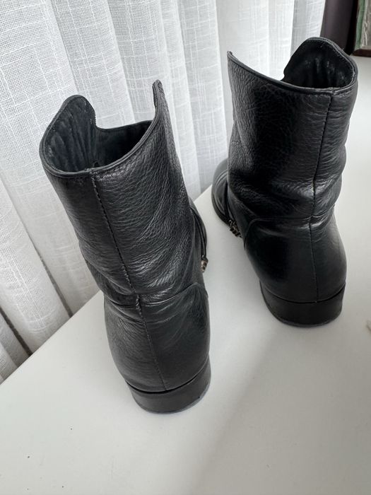 Чоботи з натуральної шкіри