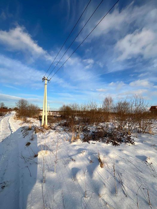 Продаж ділянки під забудову на вул. Олега Ольжича. Городок