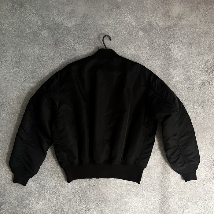 Нейлоновий бомбер ALPHA INDUSTRIES оригінальна чоловіча куртка АЛЬФА