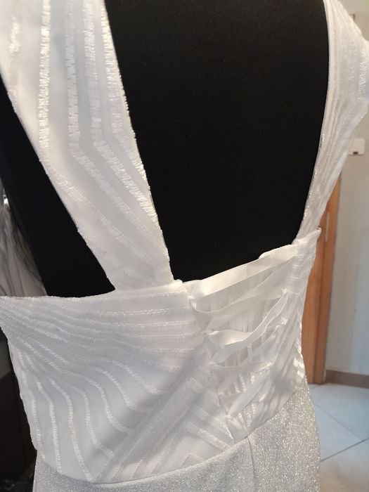 Elegancka midi sukienka okazjonalna M L 38 40 połyskującą błyszcząca