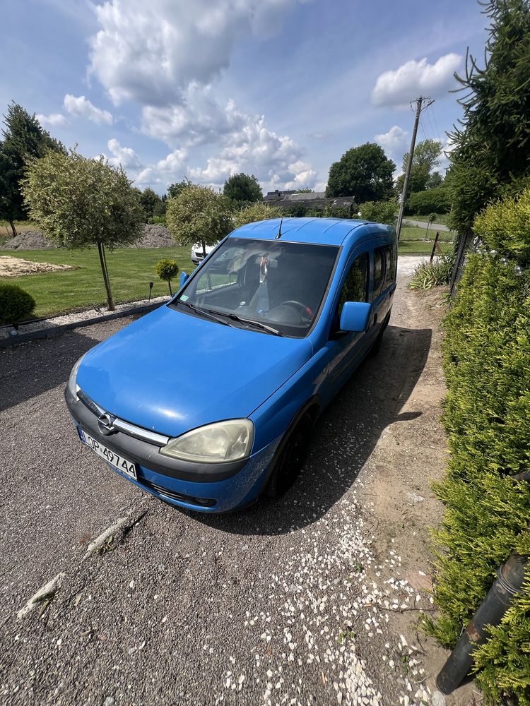 Witam Sprzedam Opla Combo 2002rok 1.6 Benzyna +Lpg