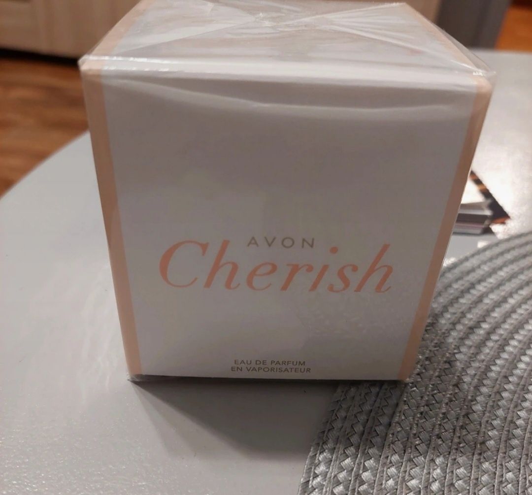 Woda Avon Cherish