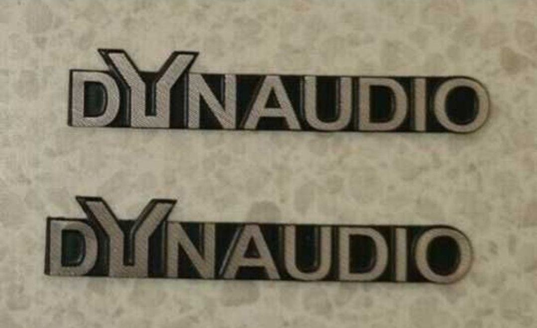 Nowe logo klejane DYNAUDIO emblemat znaczek przyklejany