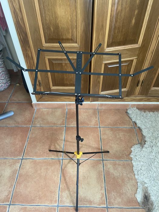 Suporte para partitura Hercules stands