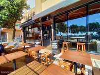 Oportunidade de Investimento em Apúlia – Bar com Esplanada na Primeira