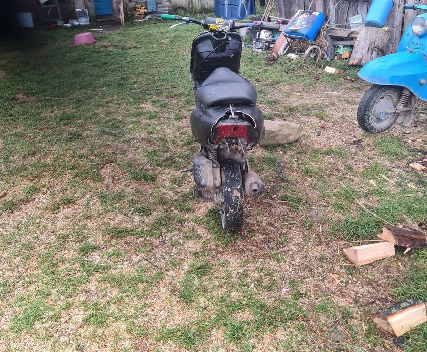 Скутер 50 куб на ходу