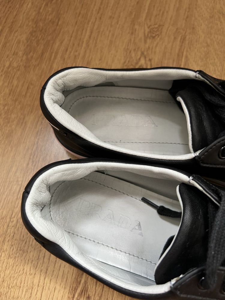 Buty niskie trampki sneakersy prada skórzane