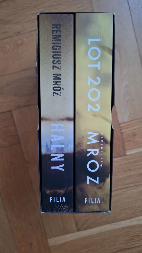 Pakiet książek Lot 202 I Halny Remigiusz Mróz