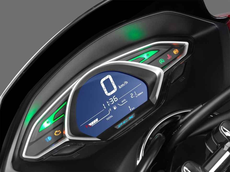 PCX 125cc de garagem
