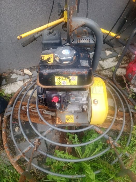 Zacieraczka do betonu duży wybór spalinowe elektryczne 90cm