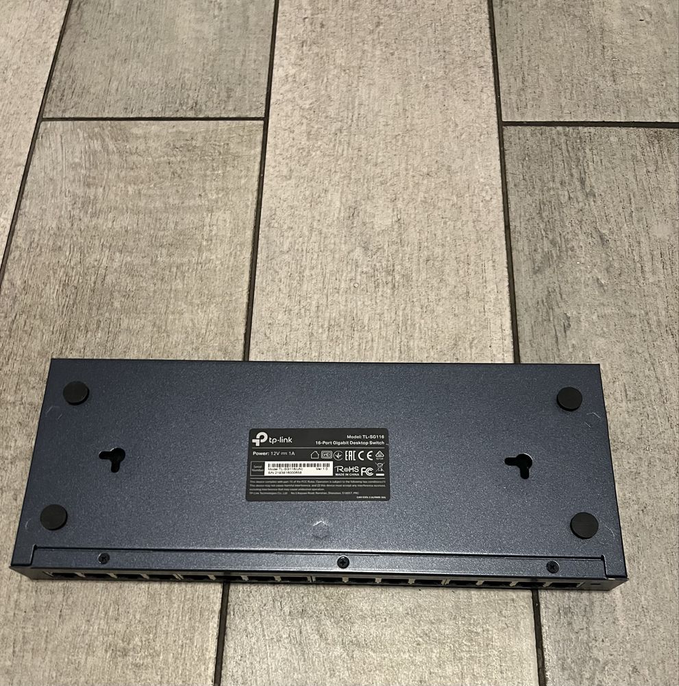 Комутатор Switch TP-Link TL-SG116