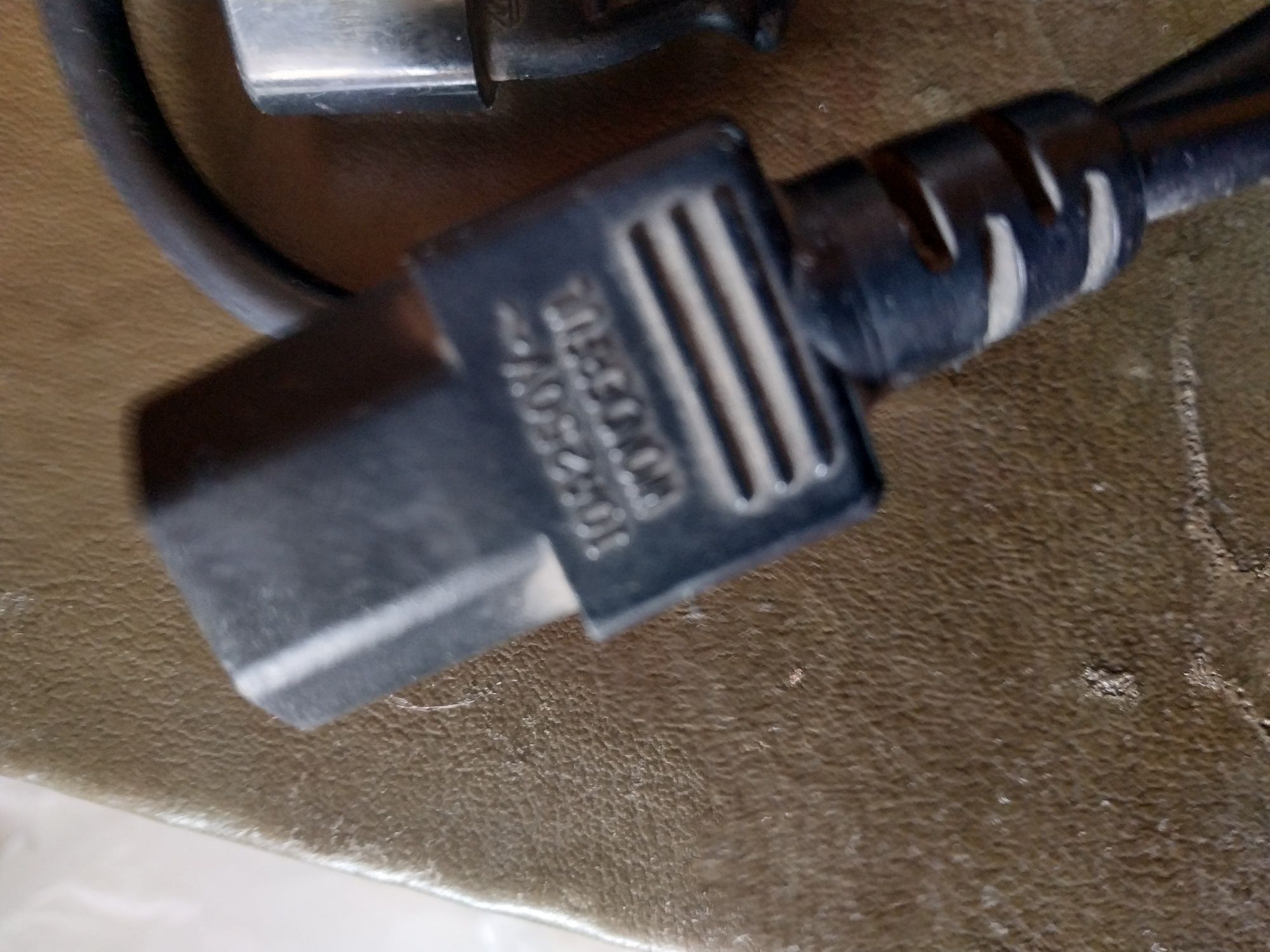 Компьютерний е/шнур LINETEK QAS TT4275 10A 250V LS-14