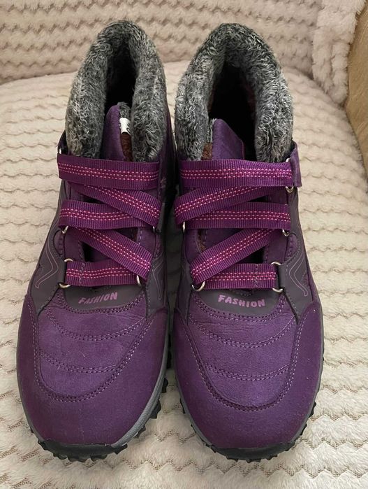 Buty damskie zimowe ocieplane futerkiem - rozmiar 40.