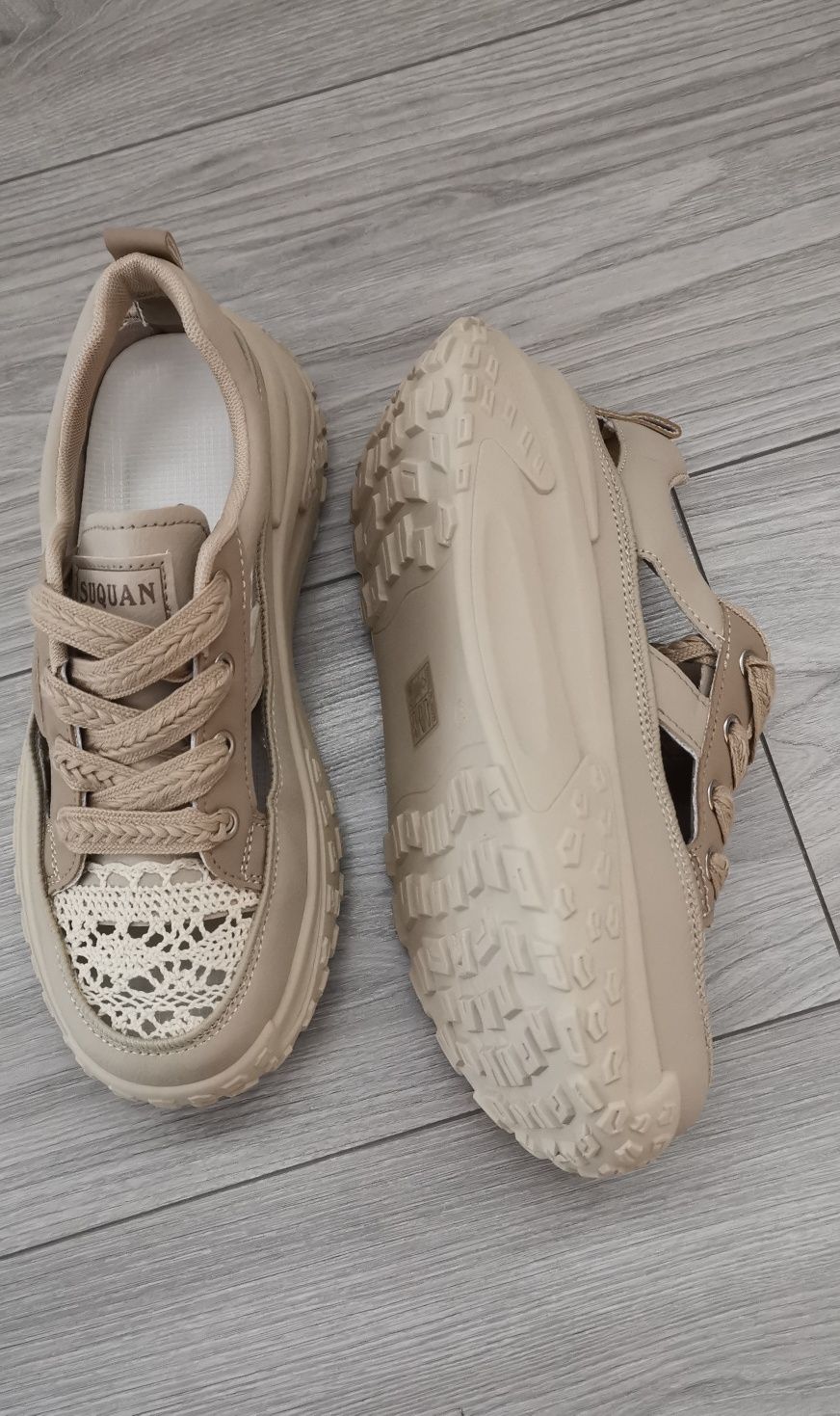 Letnie adidasy beżowe roz 39