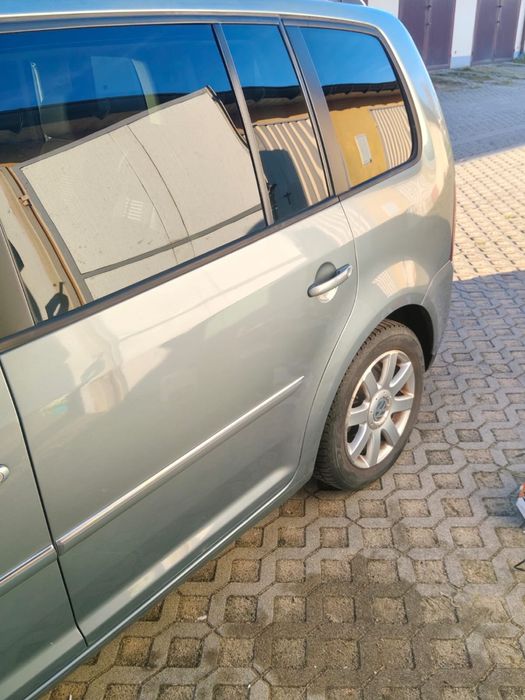 Volkswagen Touran 2.0 TDI Automat • 2007 r.
