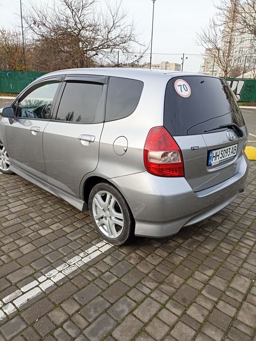 Продаю улюблений автомобіль дружини  Honda jass