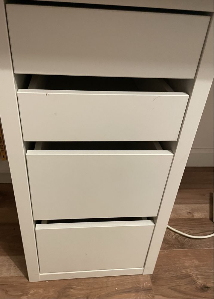 Biurko IKEA z szufladami