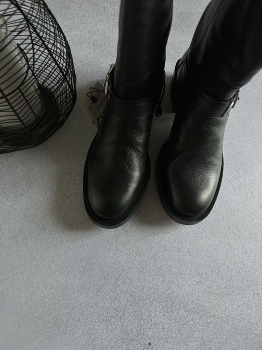 Шкіряні ботінки zara