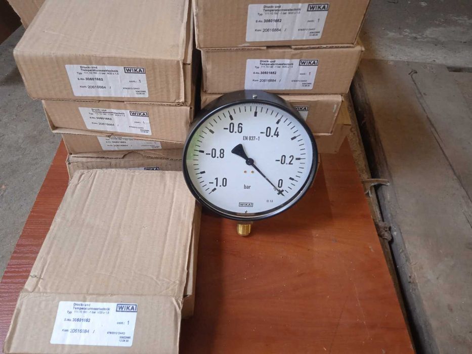 Манометр, вакуумний  манометр