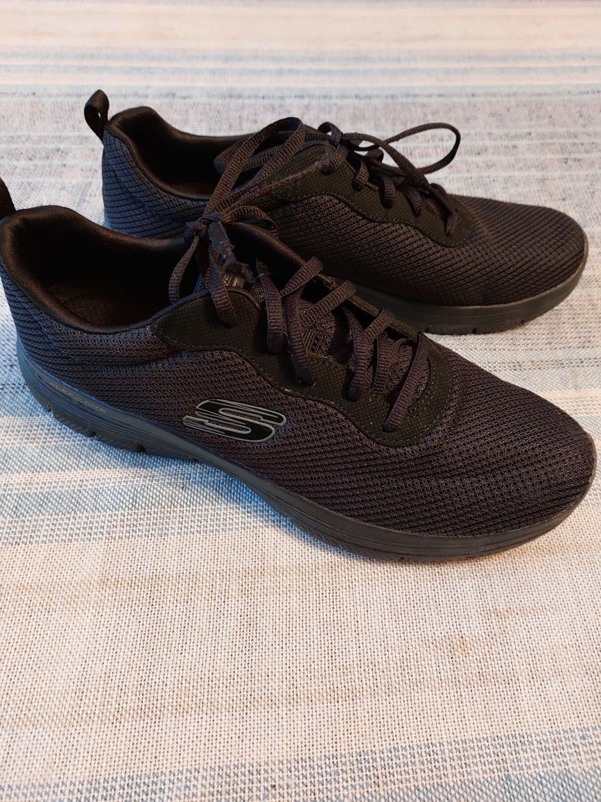 Кросівки Skechers 40 роз.