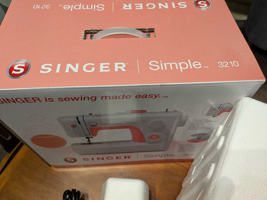 Máquina de costura Singer Simple 3210_NOVA