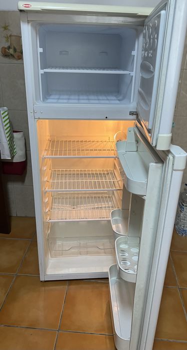 Vendo frigorifico usado mas a funcionar perfeitamente